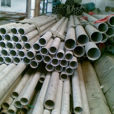 উচ্চ বিশুদ্ধতা ফার্মাসিউটিক্যালসের 1220mm 304L স্টেইনলেস সিমলেস স্টিল পাইপ স্টোরেজ