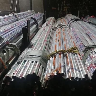 এস এস পাইপ পাইপ গ্রেড 304 316 321 সজ্জিত পাইপ গোলাকার এবং বর্গাকার সজ্জা জন্য